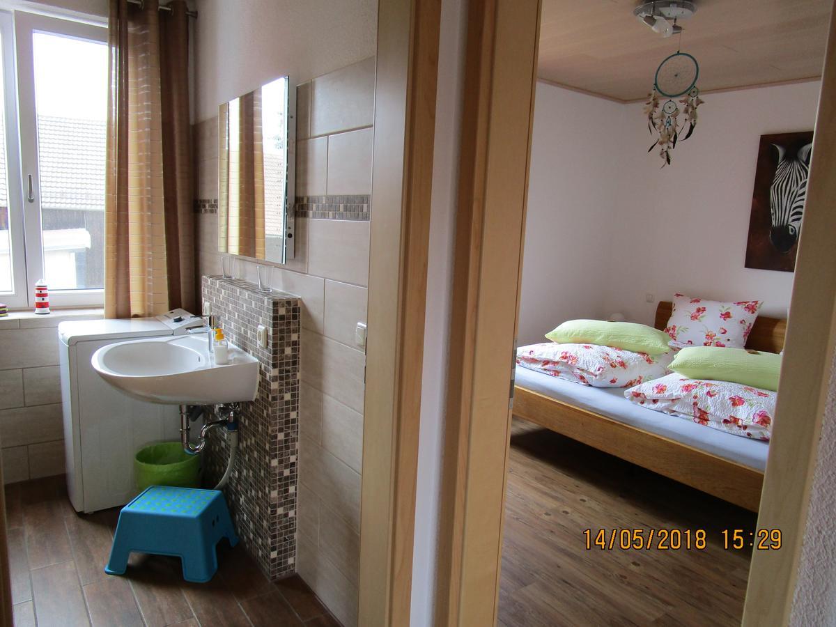 Obergessertshausen Ferienwohnung Rosa المظهر الخارجي الصورة